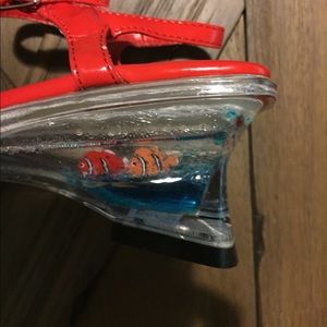 clear heels with fish